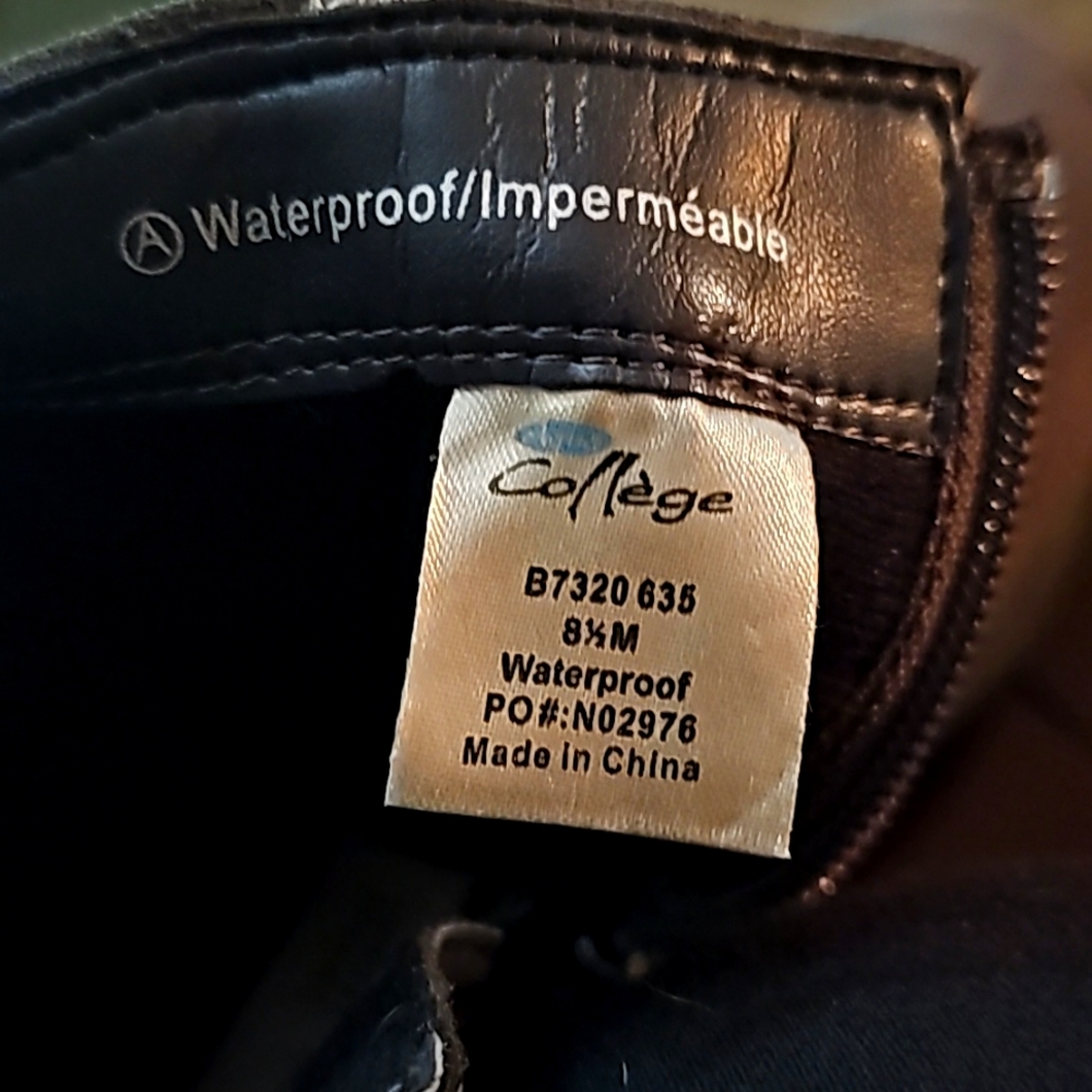 Size 8 1/2;womens aqua college waterproof anke boots